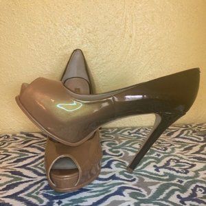Guess Gold & Black Ombre Peep-Toe Heels